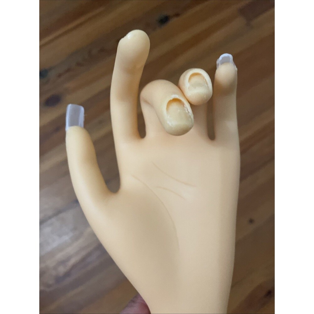 Bendable Nail Practice Hand for Acrylic Art & Training Poseable Mannequin - Picture 8 of 9